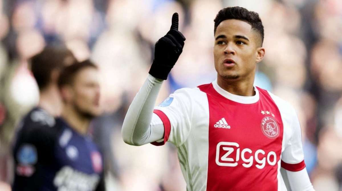 Filho de Kluivert se espelha em Neymar  - AFP