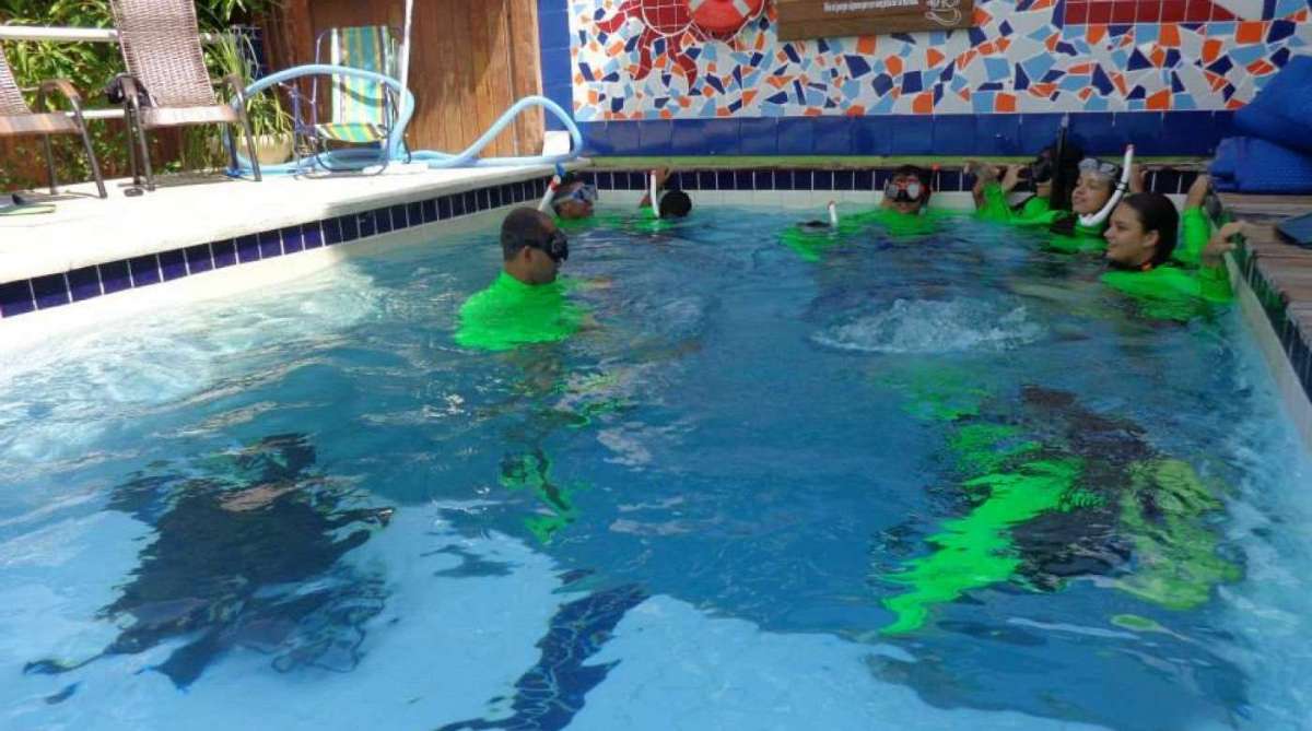 Projeto de mergulho funciona em Belford Roxo