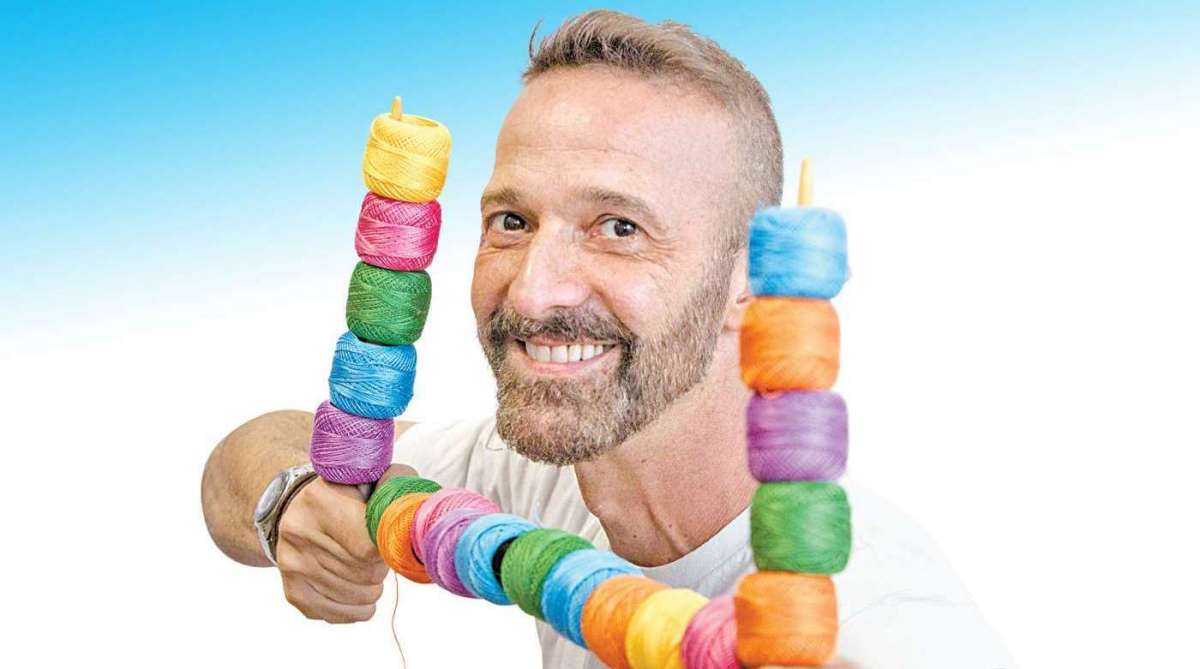 O artista Marcelo Darghan aceitou o desafio do fotógrafo Marcio Mercante e fez a festa com as linhas. Quanta imaginação! 