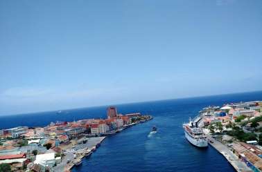 Terremoto de magnitude 7,6 atinge o Caribe e gera risco de tsunami