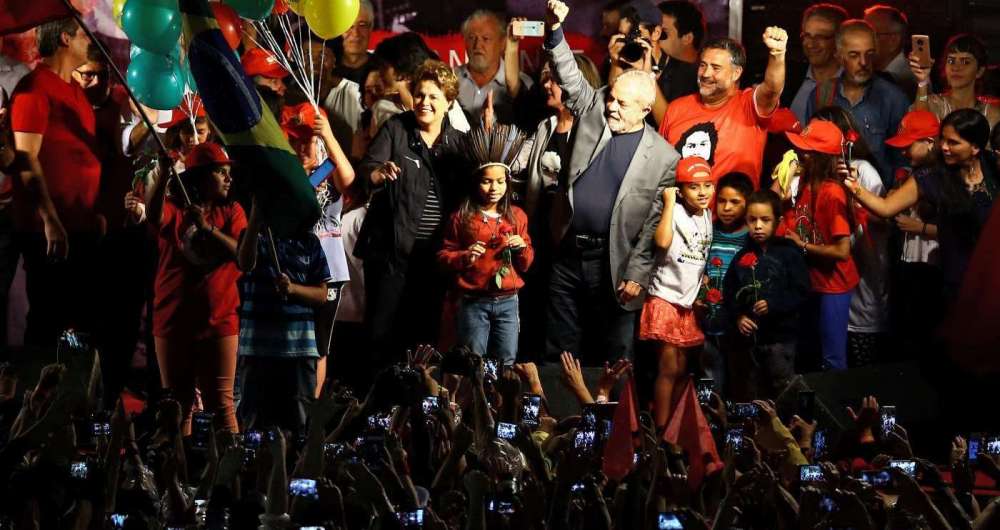 Protesto pr�-Lula em Curitiba, no Paran�