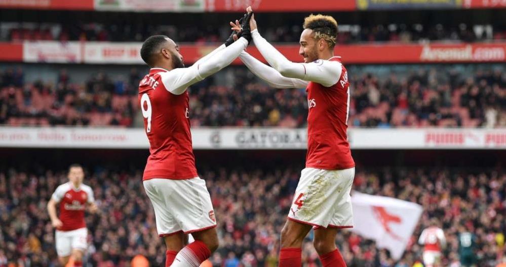 Lacazette e Aubameyang fizeram os gols da partida