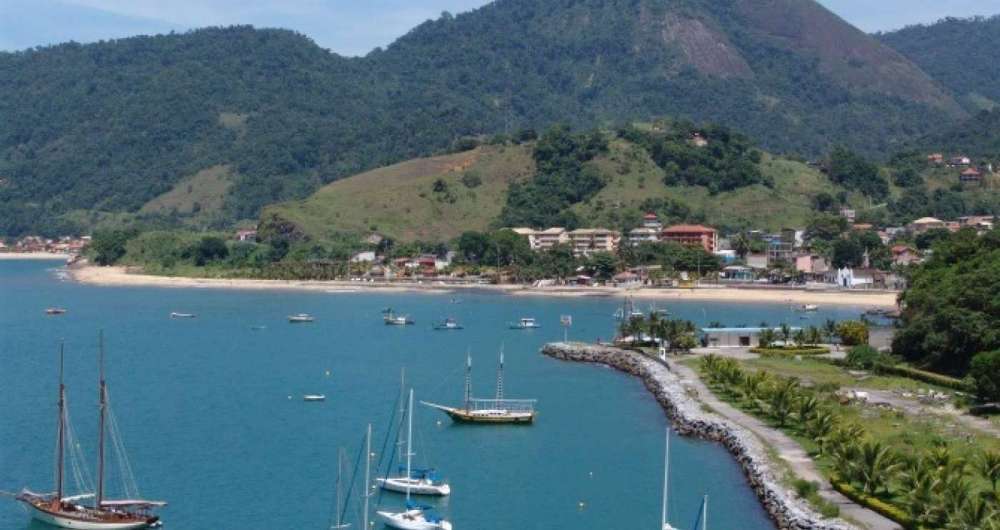 Distrito de Mangaratiba recebe turistas para acesso � Ilha Grande 