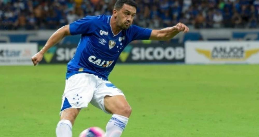 Edilson pode voltar ao time do Cruzeiro