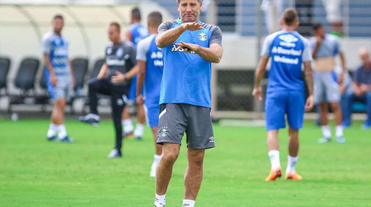 Renato Gaúcho no treino do Grêmio