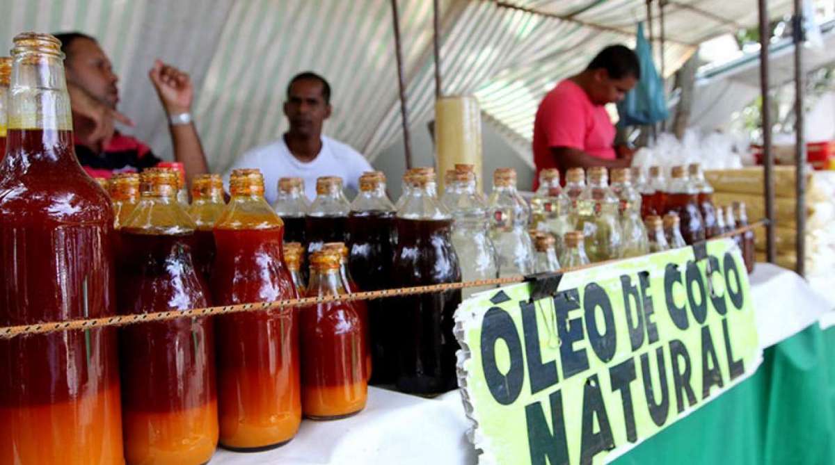 Feira na Praia do Pecado