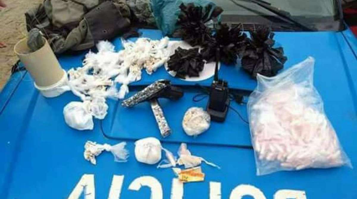 PM prende acusados de tráfico de drogas em Búzios