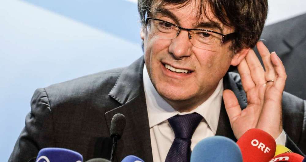 Justiça alemã entendeu que extradição do ex-presidente catalão Carles Puigdemont não pode ser feita sob a acusação de rebelião, mas apenas por malversação de fundos 