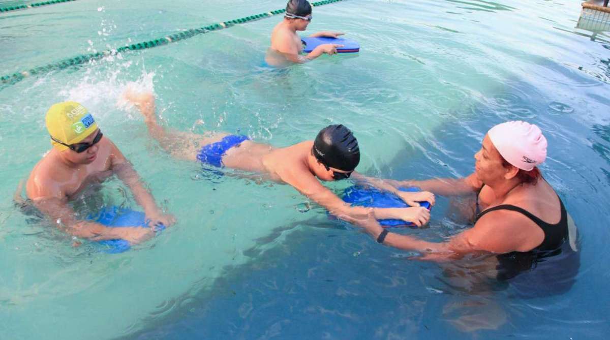 Mesquita está com vagas abertas para aulas de natação e