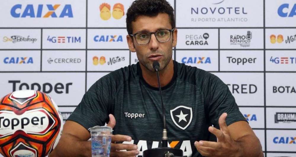 Botafogo enfrenta o Vasco na final do Carioca