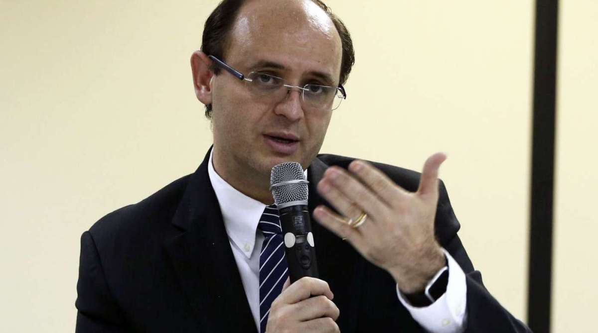 Brasília - Entrevista coletiva com o presidente do Conselho Nacional de Educação (CNE), Eduardo Deschamps (Valter Campanato/Agência Brasil)