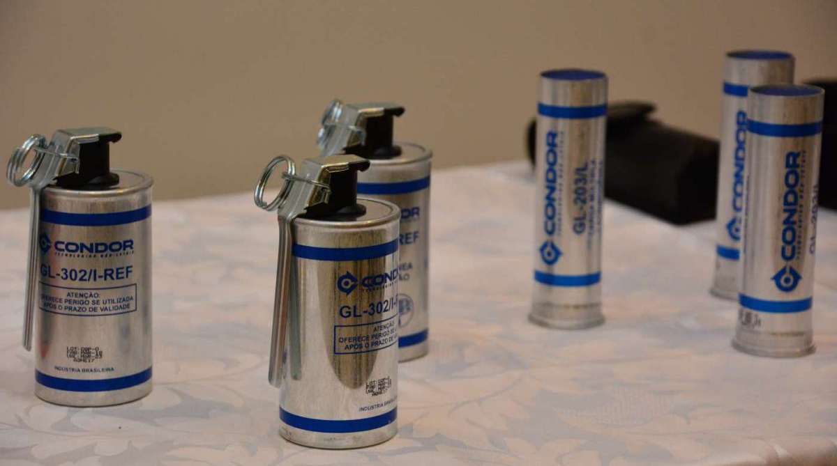 Gabinete de Intervenção Federal recebe doação de 16,5 mil equipamentos não-letais


