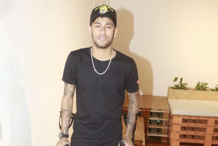 Neymar segue em recuperação
