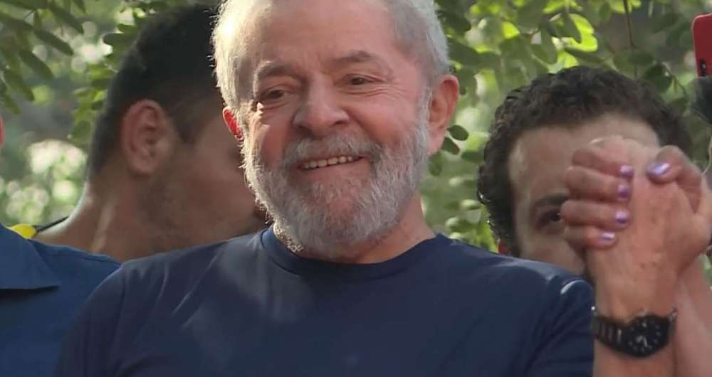 Lula participou da missa para sua falecida esposa Marisa Letícia no prédio do Sindicato dos Metalúrgicos