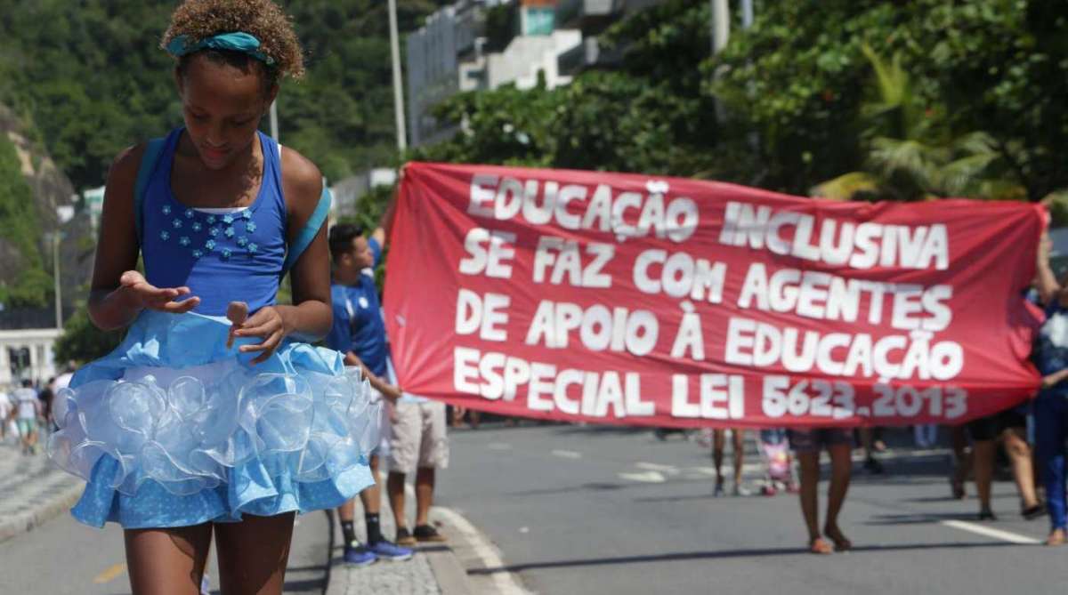 No dia 02 de Abril foi o  DIA A Dia Mundial de Conscientizacao do Autismo, e na manh&atilde; de hoje (08) teve uma caminhada na Orla do Leblon pelo DIA A. Foto: Daniel Castelo Branco / Ag&ecirc;ncia O Dia