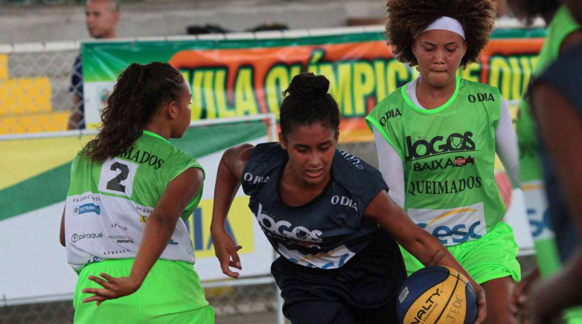 07/04/2018 - Caderno Baixada. Jogos da Baixada. Segundo Jogo Sub 17 de Basquete feminino. Duque de Caxias e Queimados. Foto: Fernanda Dias / Agência O Dia.