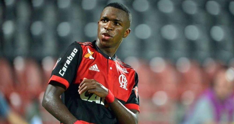 Vinicius Júnior disse que vai ensinar passinhos de funk para Cristiano Ronaldo