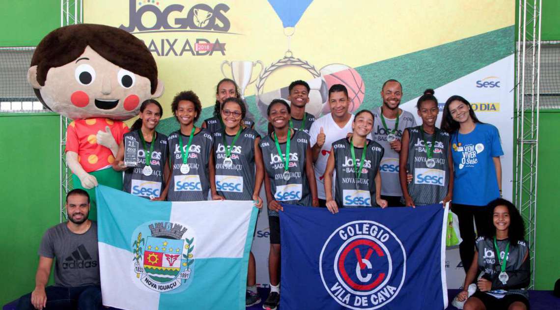 08/04/2018 - Caderno Baixada. Jogos da Baixada. Premia��o segundo lugar Sub 14 de Basquete feminino.Equipe Nova Igua�u. Foto: Fernanda Dias / Ag�ncia O Dia.