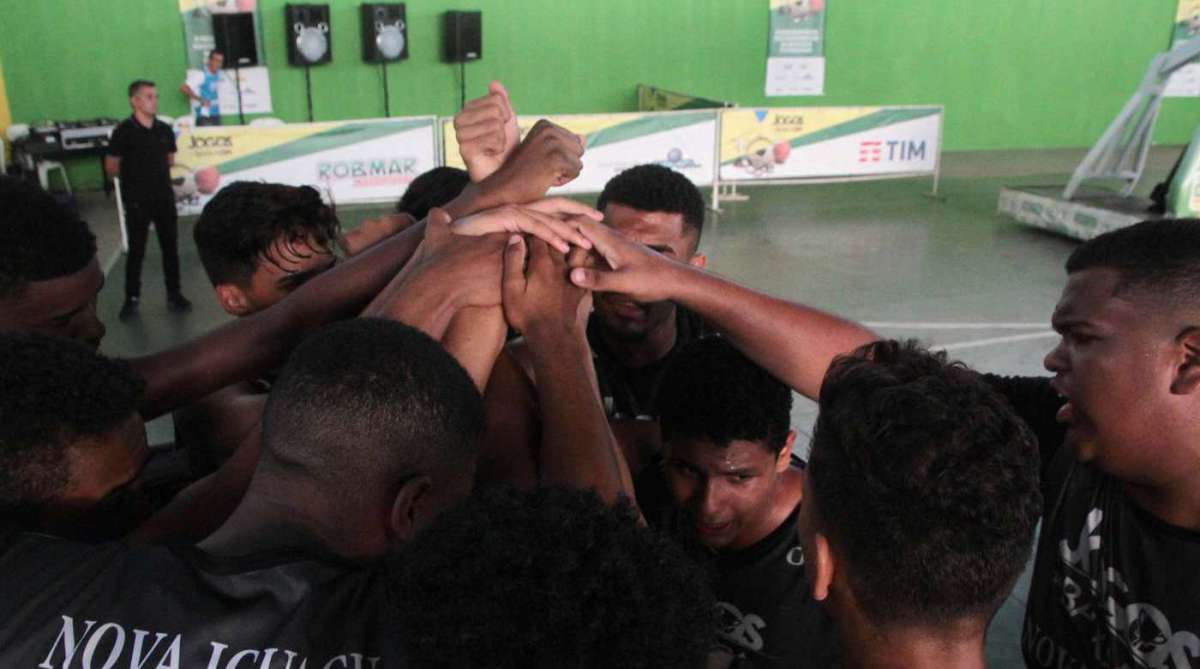 08/04/2018 - Caderno Baixada. Jogos da Baixada. Final Sub 17 de Basquete masculino. Equipes Queimados e Nova Iguaçu. Foto: Fernanda Dias / Agência O Dia.