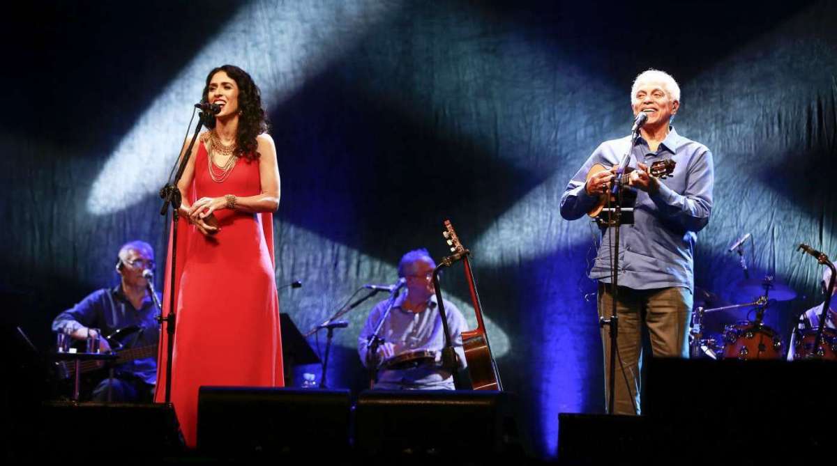 Marisa Monte e Paulinho da Viola fazem show na Portela