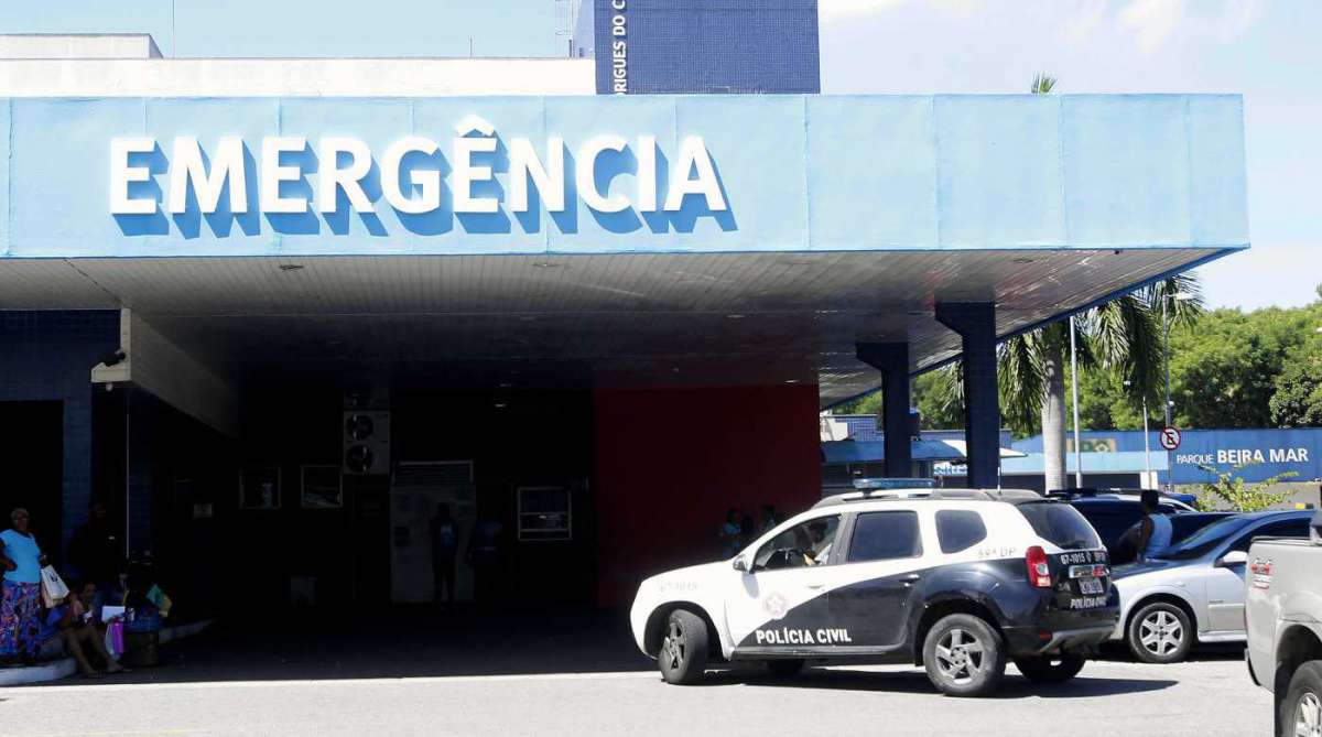 Agente penitenci&aacute;rio &eacute; baleado por PM ap&oacute;s discuss&atilde;o em hospital na Baixada - Severino Silva