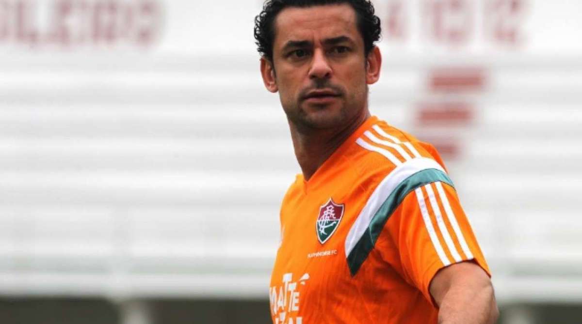 Fred com a camisa do Fluminense - Nelson Perez/Fluminense