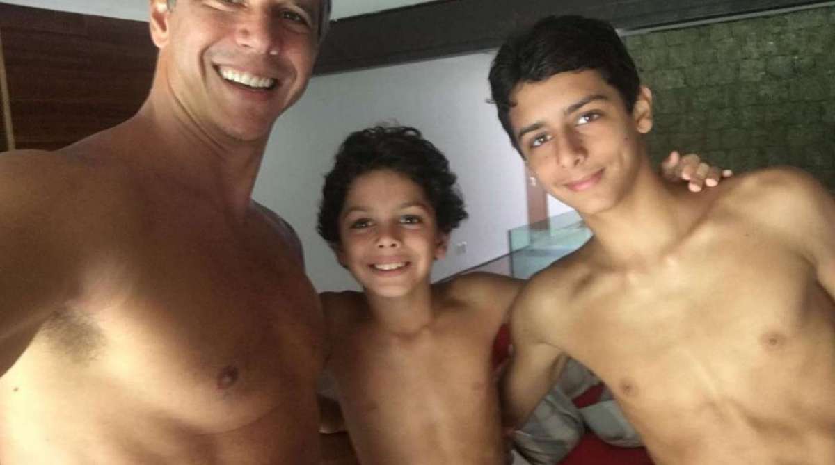 Marcio Garcia e os filhos