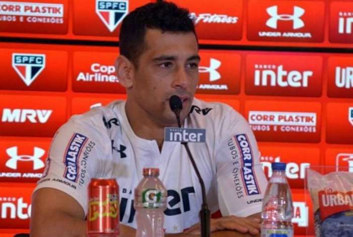 Diego Souza vive m� fase no S�o Paulo