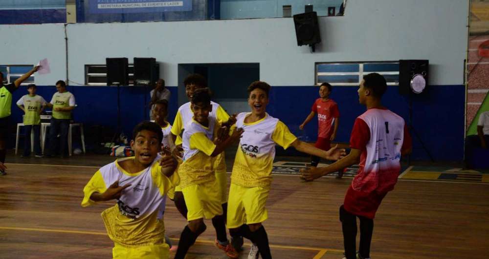 Mesquita conquistou o t�tulo nas duas categorias do futsal no ano passado