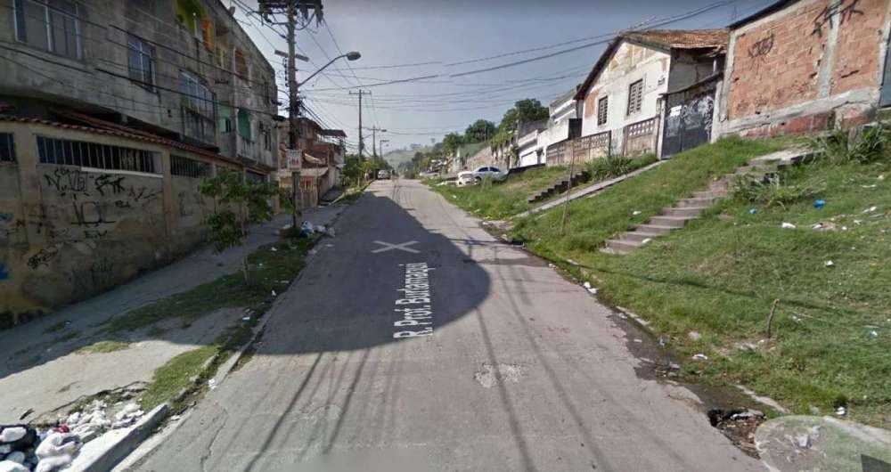 Acesso � Serrinha, em Madureira