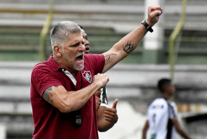 Leo Percovich comanda o Sub-20 do Fluminense