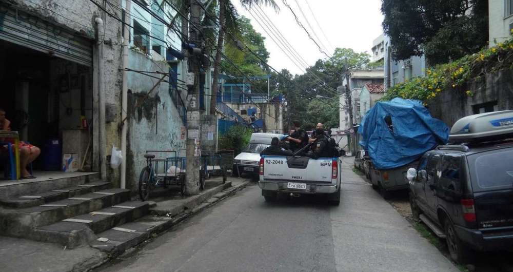 Tiroteio na Favela Pav�o Pav�ozinho e Cantagalo assusta moradores 