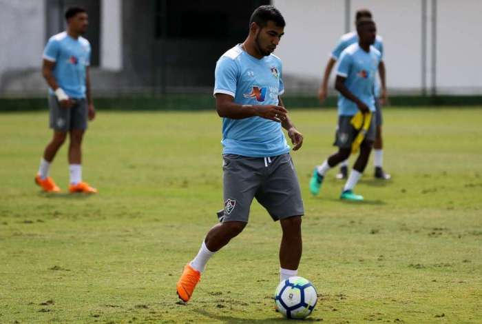 O equatoriano Sornoza vai comandar o meio de campo do Fluminense 