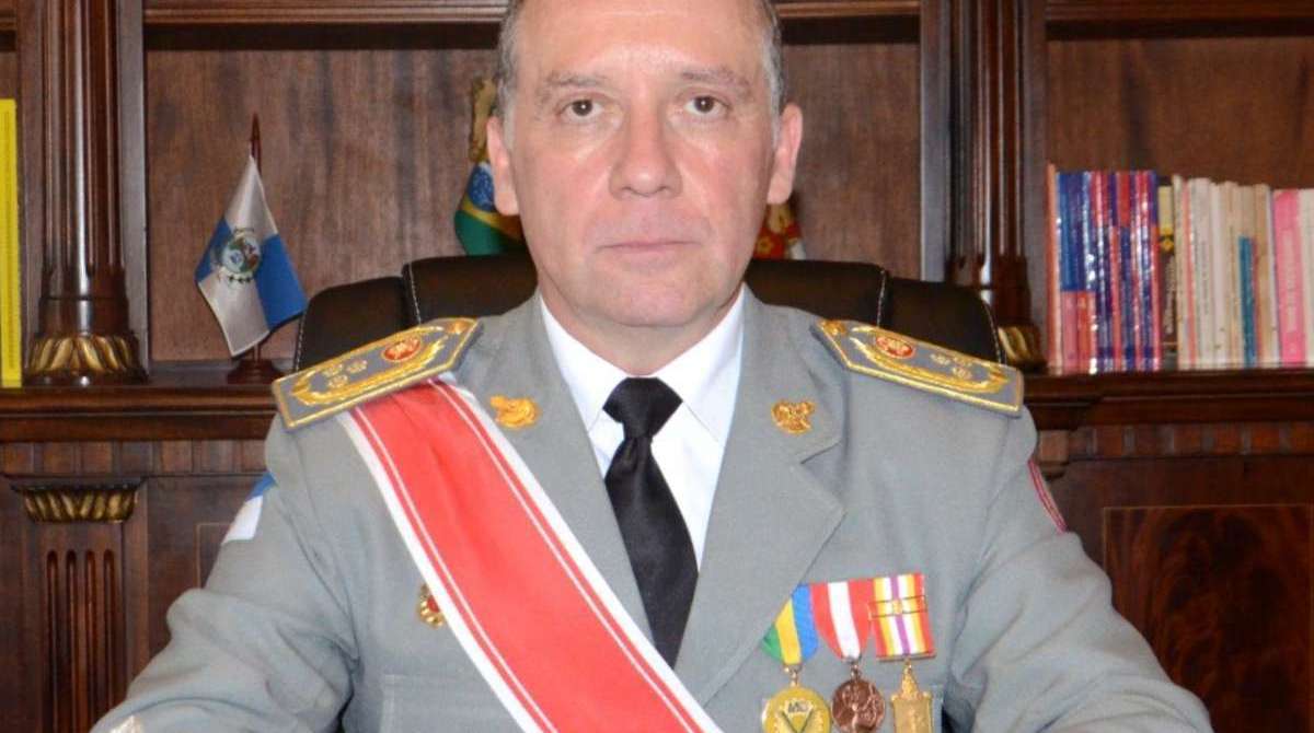 Comandante Bombeiros Coronel Roberto Robadey Costa Jr.,