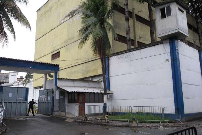 Fachada da Cadeia Pública de Benfica