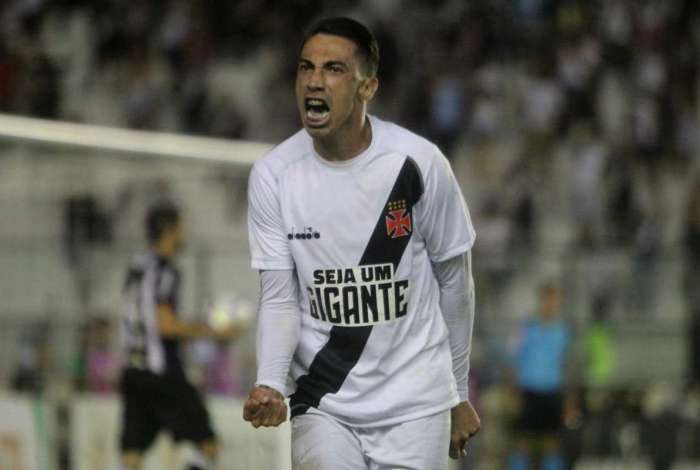 Vasco derrotou o Galo de virada