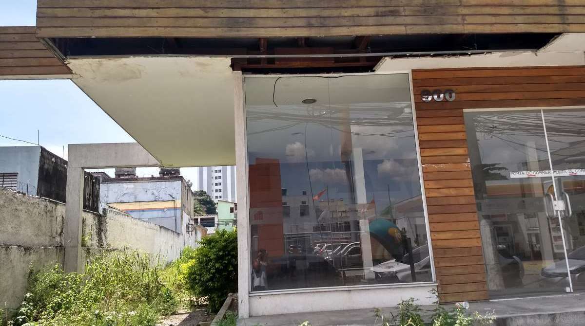 Casa está abandonado em Duque de Caxias - Foto do leitor