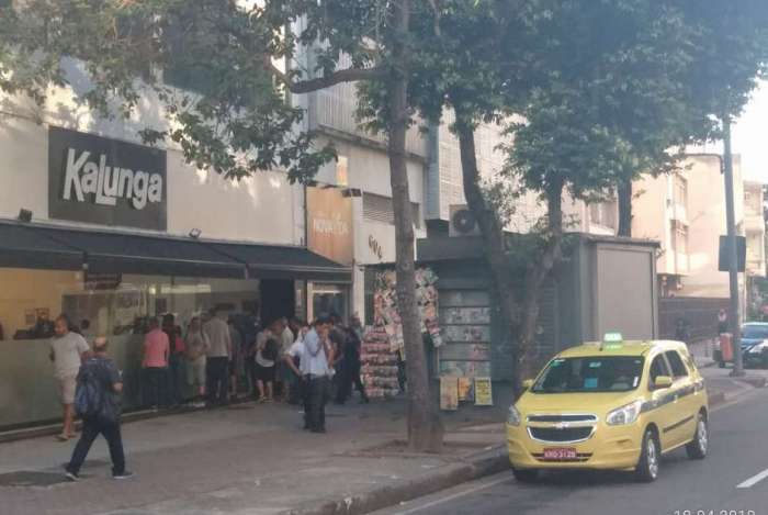 Valdisa foi morta dentro de papelaria na Tijuca