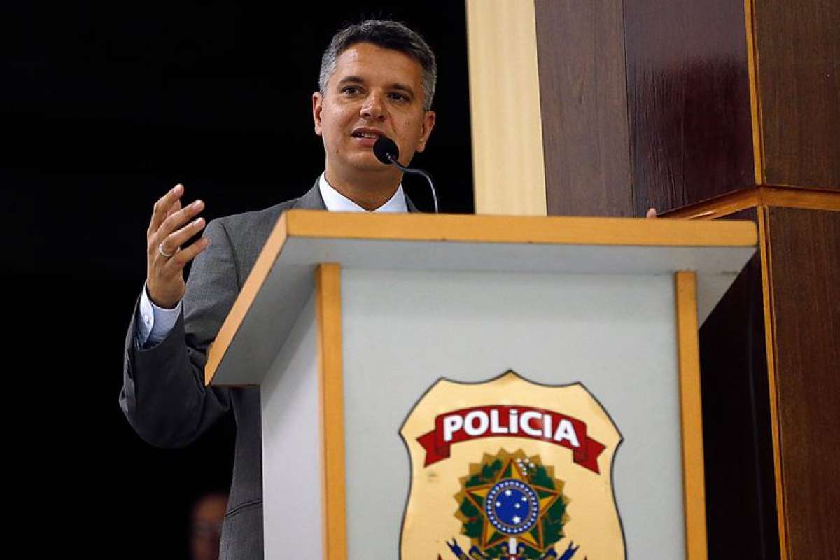 O novo superintendente da Polícia Federal no Rio de Janeiro, delegado Ricardo Andrade Saadi, fala durante cerimônia de posse, na sede da PF. - Tomaz Silva/Agência Brasil