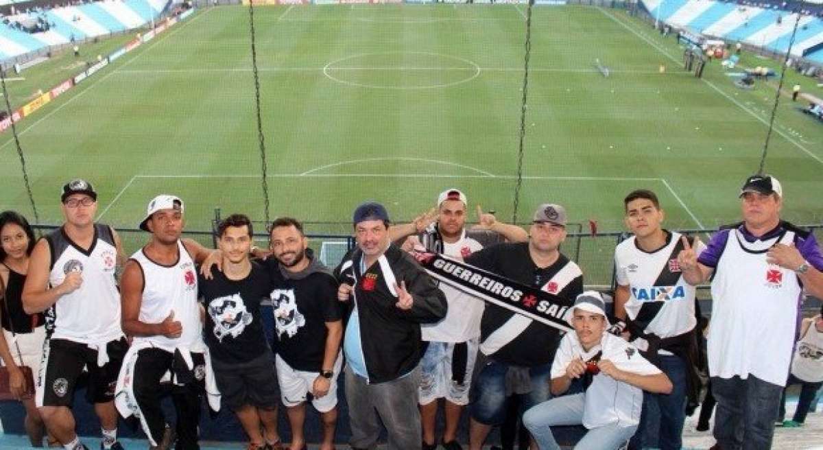 Vascaínos foram vítimas de truculência policial - Reprodução Twitter