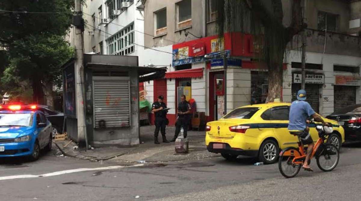 Taxista foi encontrado morto em Copacabana - Gabriel Sobreira / Agência O DIA