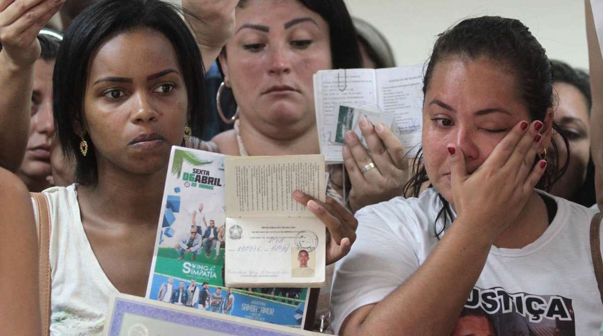 Familiares fizeram protestos exigindo a libertação dos presos - Fernanda Dias