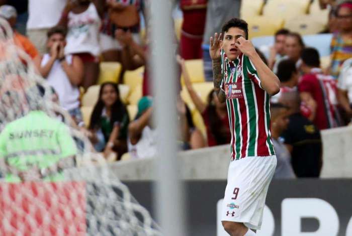 Rio de Janeiro - 22/04/2018 - MARACAN�..Fluminense enfrenta o Cruzeiro no Maracan� pela segunda rodada do Campeonato .Brasileiro 2018..FOTO LUCAS MER�ON / FLUMINENSE F.C.. .IMPORTANTE: Imagem destinada a uso institucional e divulga��o, seu uso comercial .est� vetado incondicionalmente por seu autor e o Fluminense Football Club.. .IMPORTANT: image intended for institutional use and distribution. Commercial use is .prohibited unconditionally by its author and Fluminense Football Club.