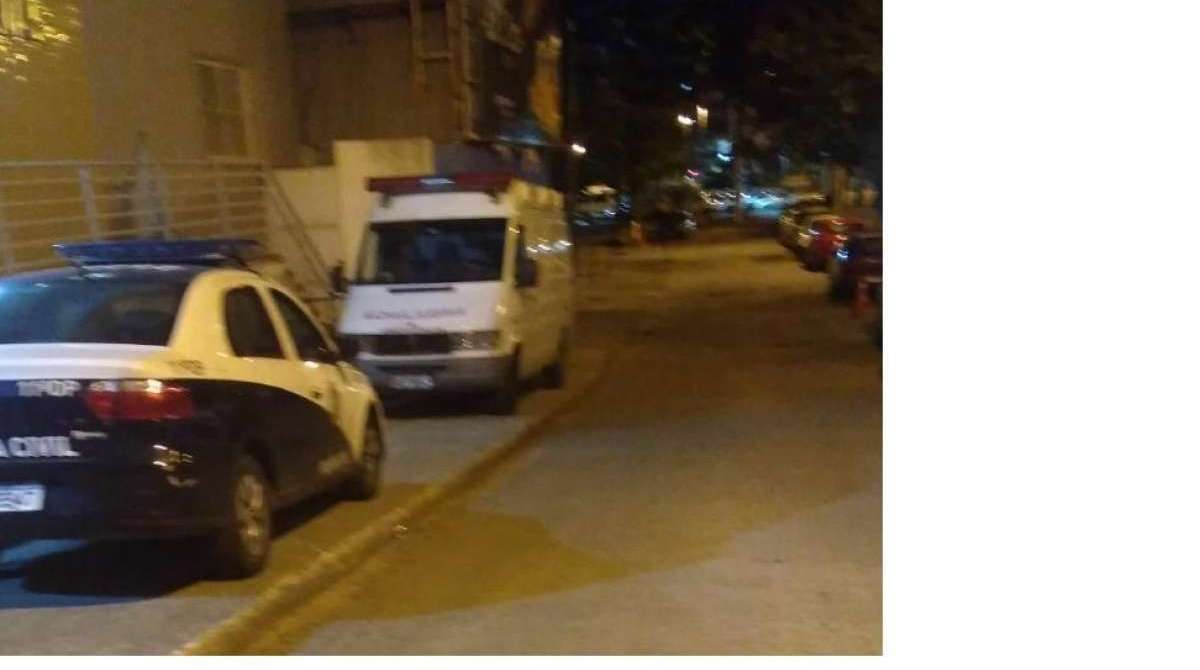 Policiais encontram maconha dentro de ambulância que saía da Rocinha