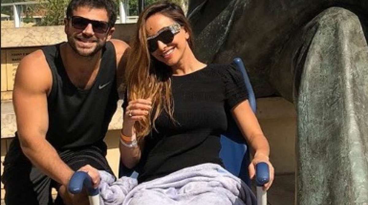 Duda Nagle publica foto com Sabrina Sato em cadeira de rodas no Hospital Israelita Albert Einstein. - Reprodução/ Instagram