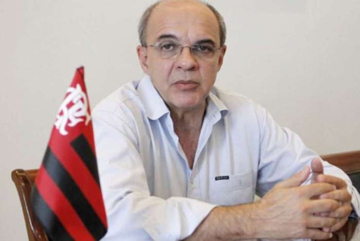 Bandeira de Mello, presidente do Flamengo, lamentou a perda de Fernandinho