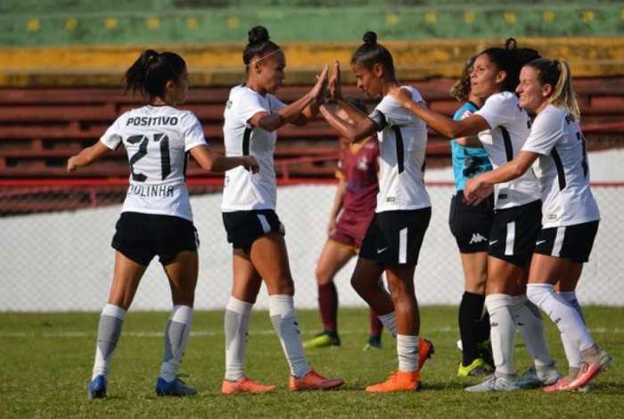 O Corinthians Feminino � lider do Grupo 02 do Paulist�o e estrear� no Brasileir�o nesta quarta-feira