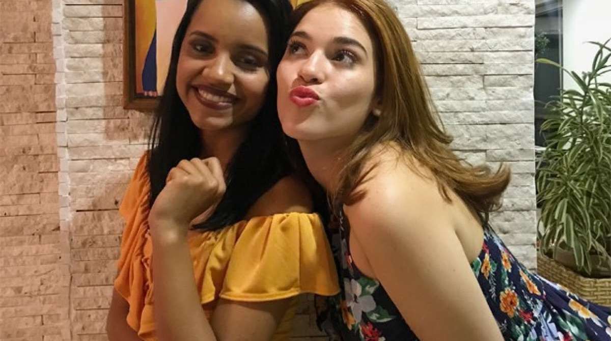 Gleici e Ana Clara se reencontram - Reprodução Internet