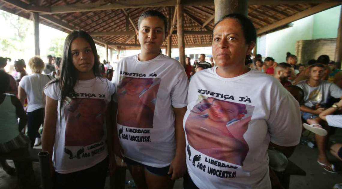 Suspeitos que foram presos em uma festa da milícia em Santa Cruz, conseguem o alvará de soltura e deixam o presídio de Gericinó, em Bangu