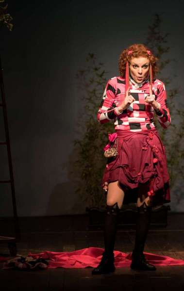 SBPRJ e Midrash promovem leitura da peça Atrás do Mundo e bate-papo com a autora - Divulgação